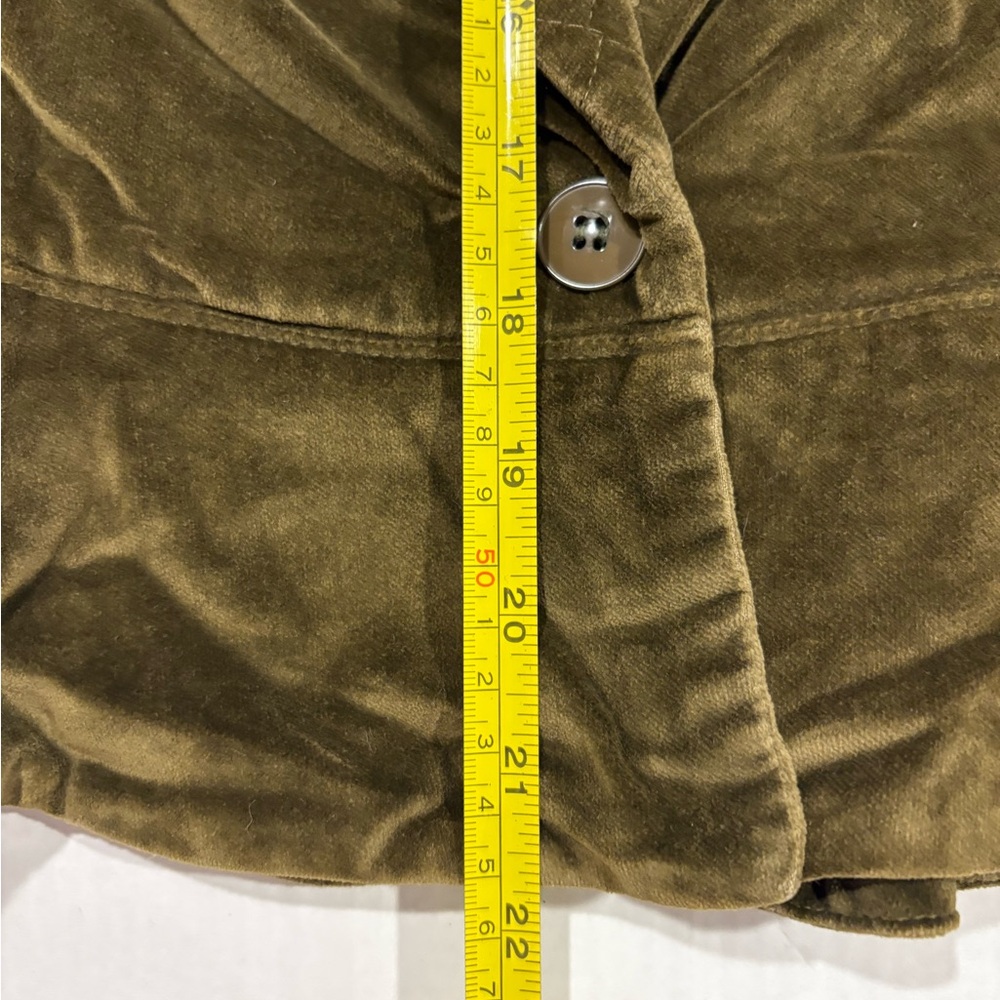 Vintage Olive Green Velvet Blazer with Notched Lapels and Fitted Silhouette Sz 8 - Picture 4 of 9